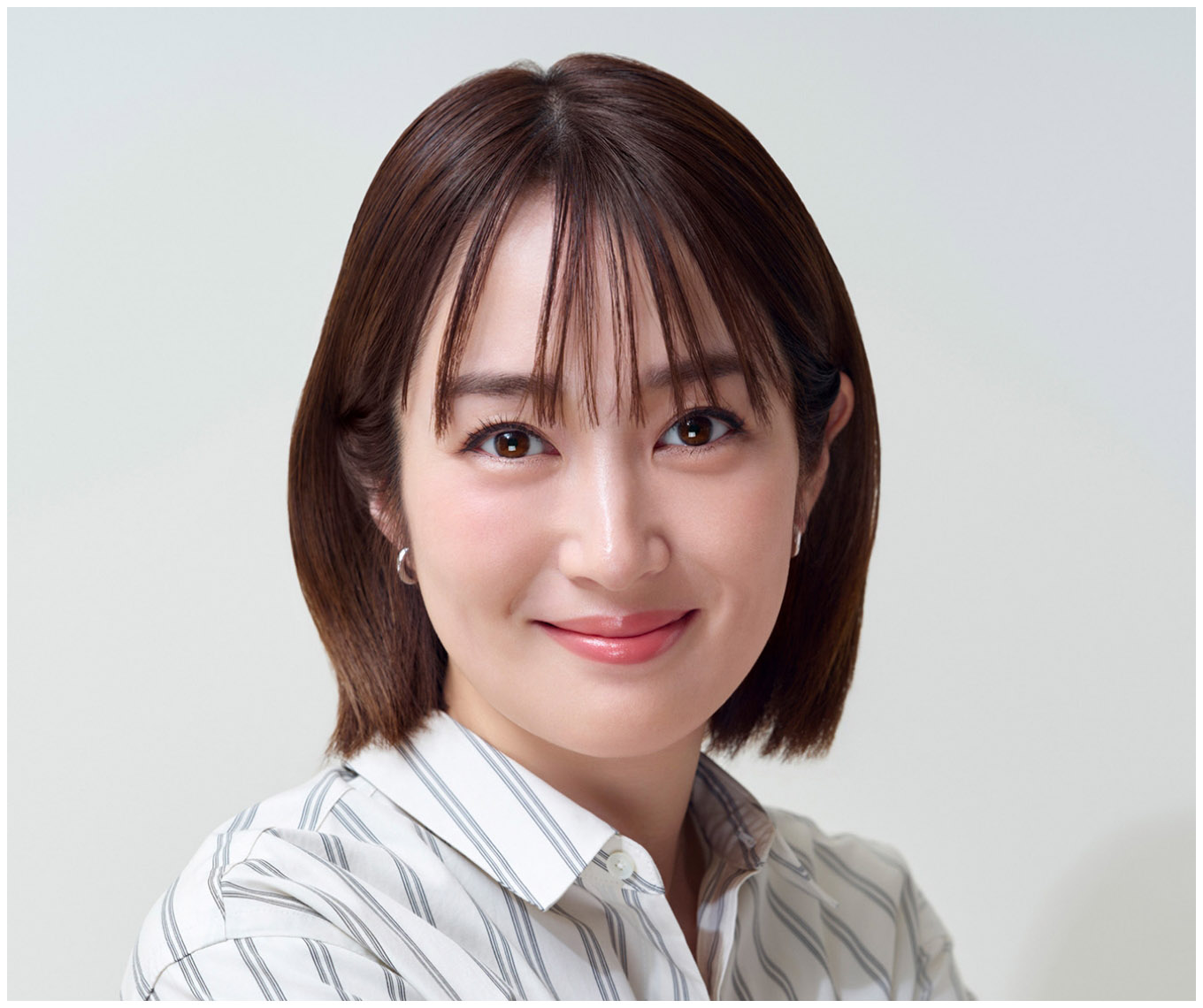 シアータイプ 高梨臨さん塗布ビジュアル