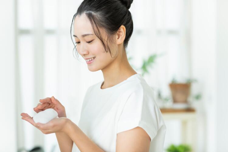 泡立て洗顔ですっぴん素肌に自信をつける